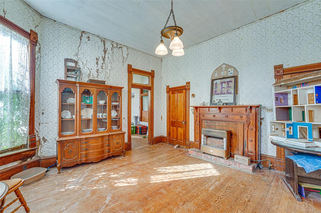 Original Town Of Ladonia - Residential