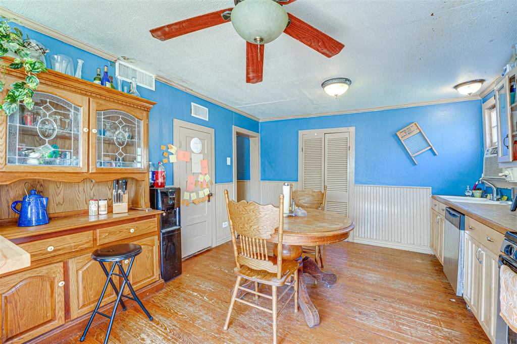 Original Town Of Ladonia - Residential