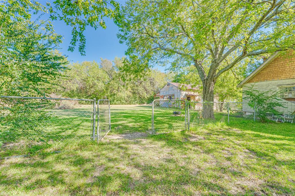 Original Town Of Ladonia - Residential