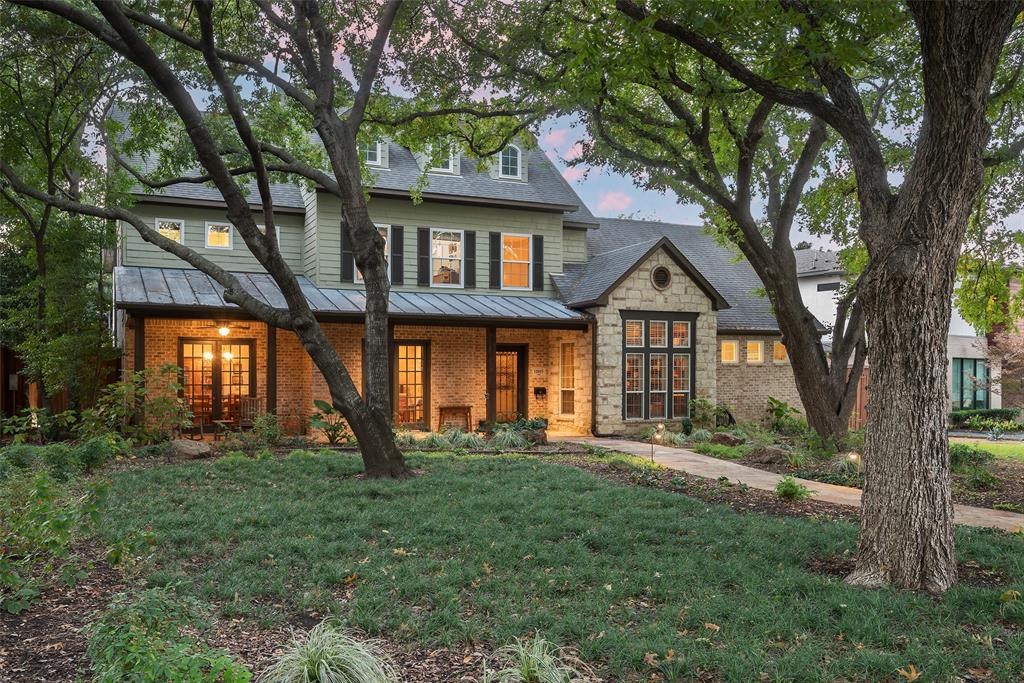 Royal Crest - Residential