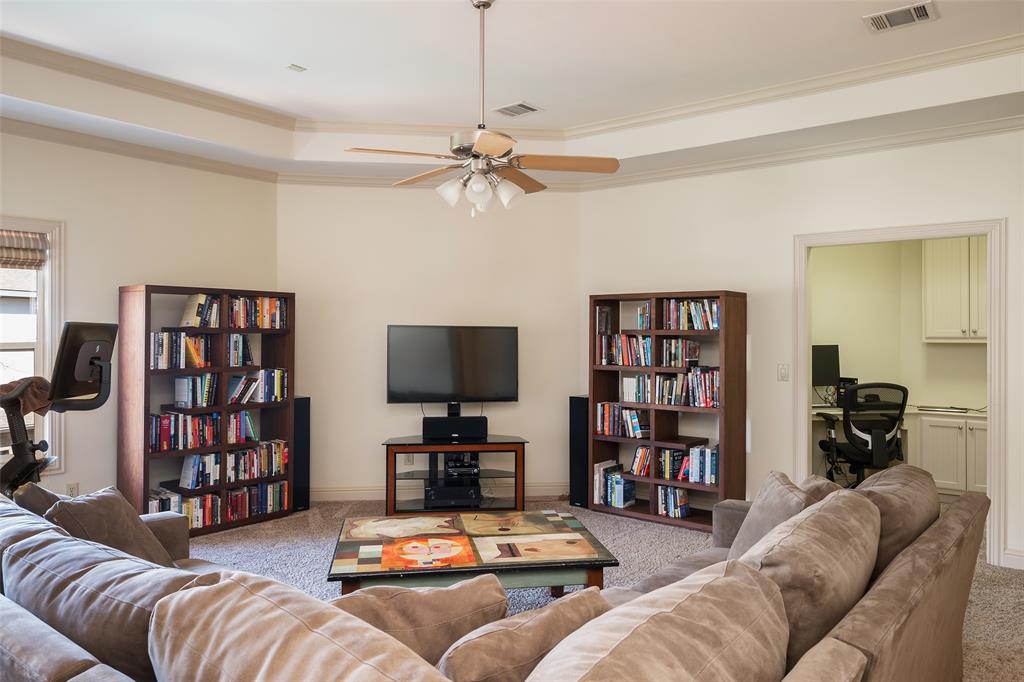 Royal Crest - Residential