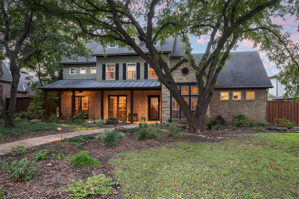 Royal Crest - Residential