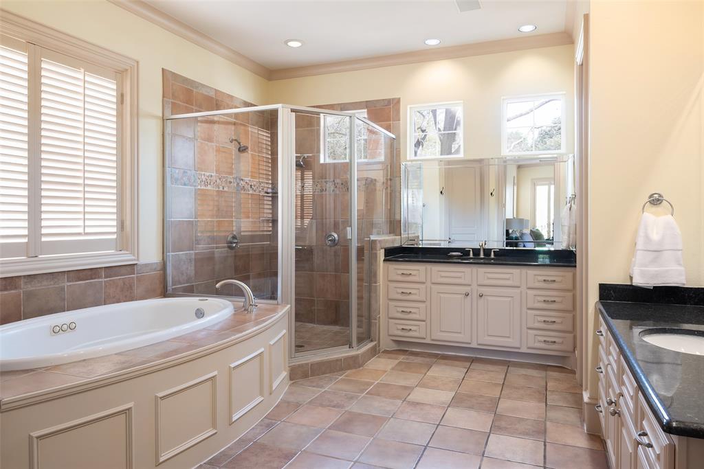 Royal Crest - Residential