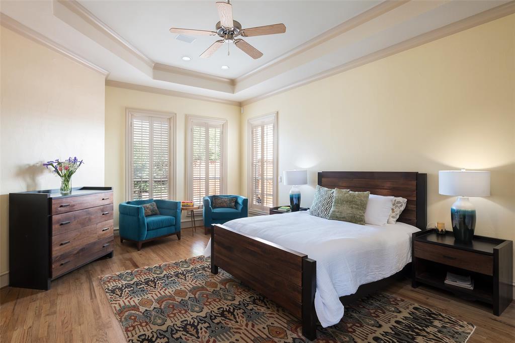 Royal Crest - Residential