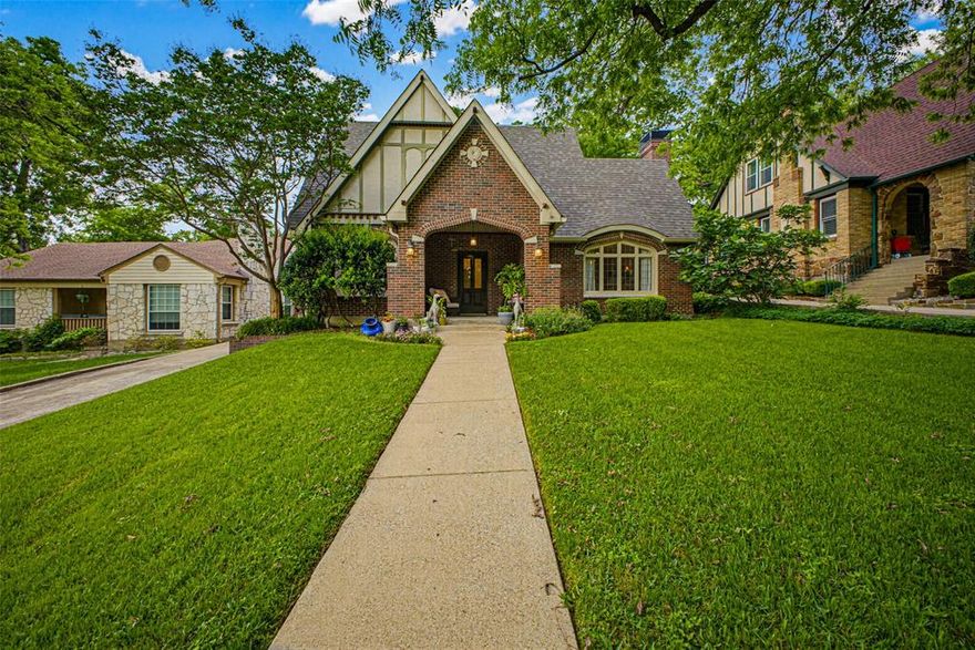Storybook curb appeal sets the tone for this enchanting Hollywood Heights gem, where timeless charm and modern comfort come together in perfect harmony. Ideally zoned to highly sought-after Lakewood Elementary, this home is warm, inviting, and filled with character at every turn.
Step inside to discover an open and airy floor plan designed for both everyday living and effortless entertaining. Sunlight streams through the windows, illuminating custom decorative moldings, rich architectural details, and soaring ceiling heights that give the home a sense of elegance and ease. Every space feels thoughtfully curated, yet comfortably livable, with abundant storage seamlessly integrated throughout.
The main level offers a private and serene primary suite, complete with a beautifully appointed ensuite bath. An additional bedroom and full bath provide flexibility for guests, while a dedicated study creates the perfect setting for working from home or enjoying a peaceful reading nook. At the heart of the home, the inviting living room is anchored by a cozy fireplace, calling for intimate gatherings or relaxed evenings in.
The dining areas and kitchen complete the downstairs, featuring stainless steel appliances, granite countertops, and a generous island that naturally becomes the hub for conversation. Whether hosting a dinner party or enjoying a quiet morning coffee, this space is both functional and full of charm.
Upstairs, two spacious bedrooms share a  full bath, offering comfort and privacy for family or guests. Walk-in attic spaces provide exceptional storage, rare and invaluable, ensuring everything has its place without sacrificing style. Outdoors, the magic continues. The backyard is a lovely retreat, complete with a cozy sitting area perfect for dining, weekend gatherings, or simply unwinding under the Texas sky. Come see 1123 Clermont and make this beautiful house your forever home.