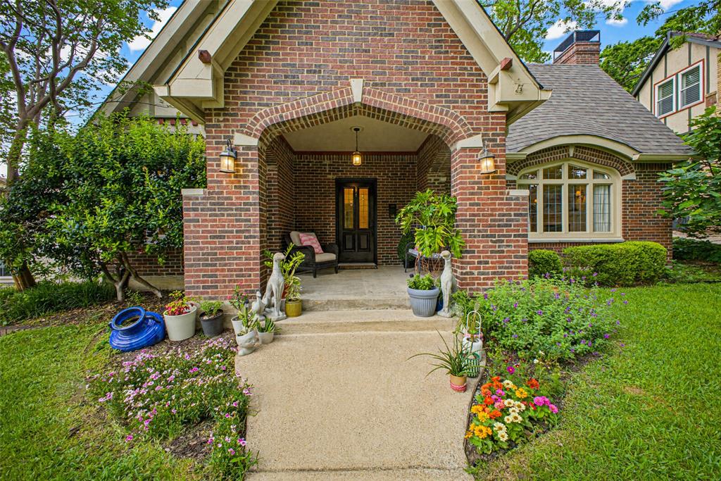 1123 Clermont Avenue