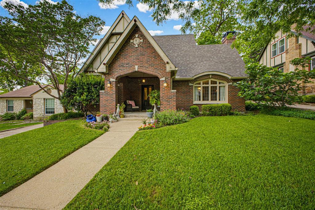 1123 Clermont Avenue