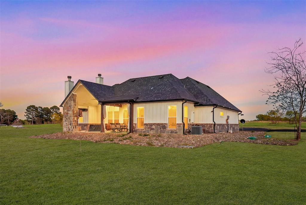 EAGLE SHORES - Residential