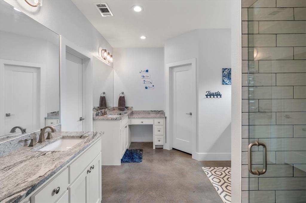 EAGLE SHORES - Residential