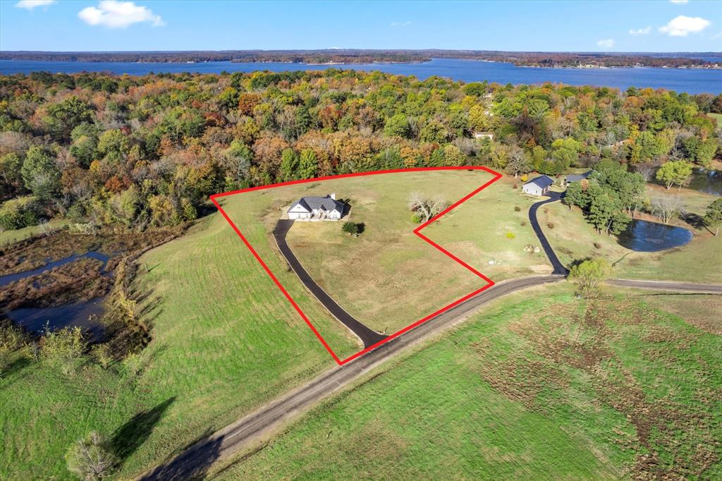 EAGLE SHORES - Residential