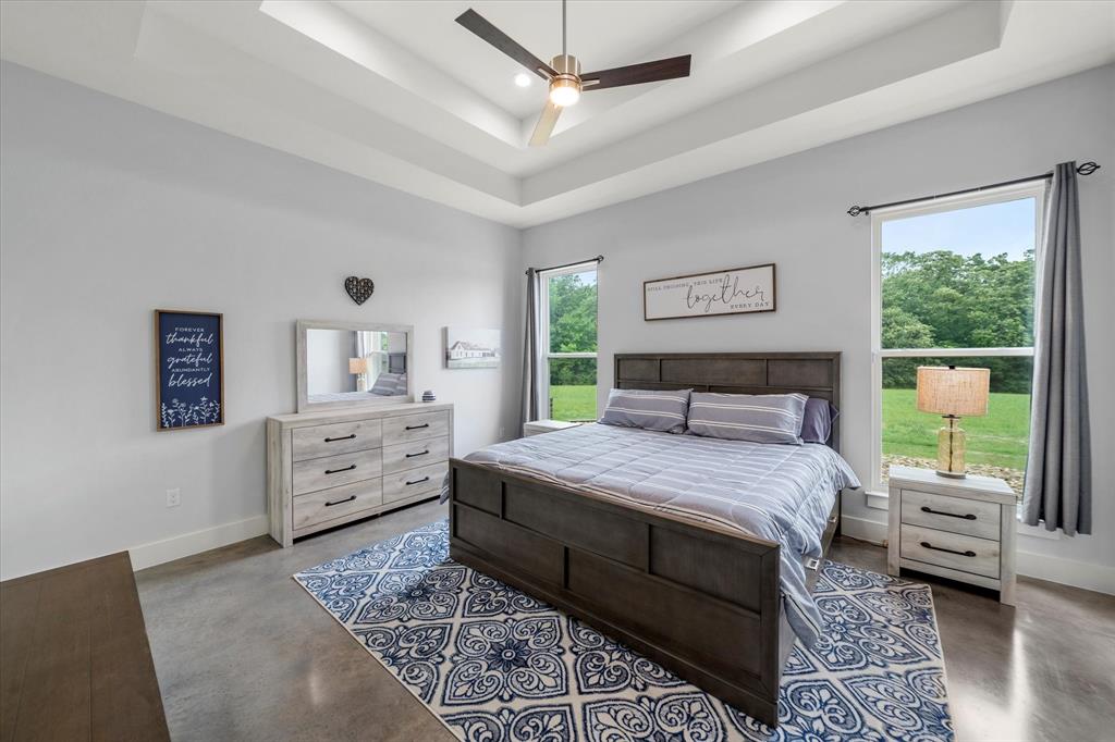 EAGLE SHORES - Residential