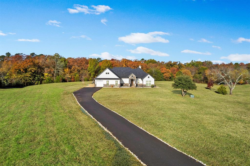 EAGLE SHORES - Residential