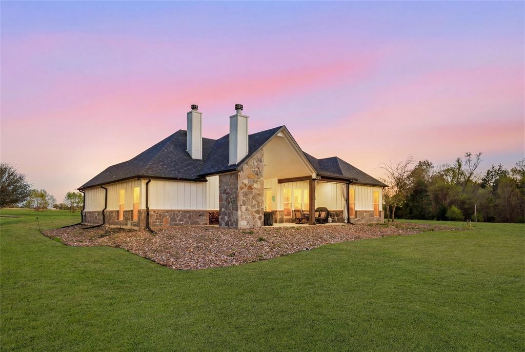 EAGLE SHORES - Residential