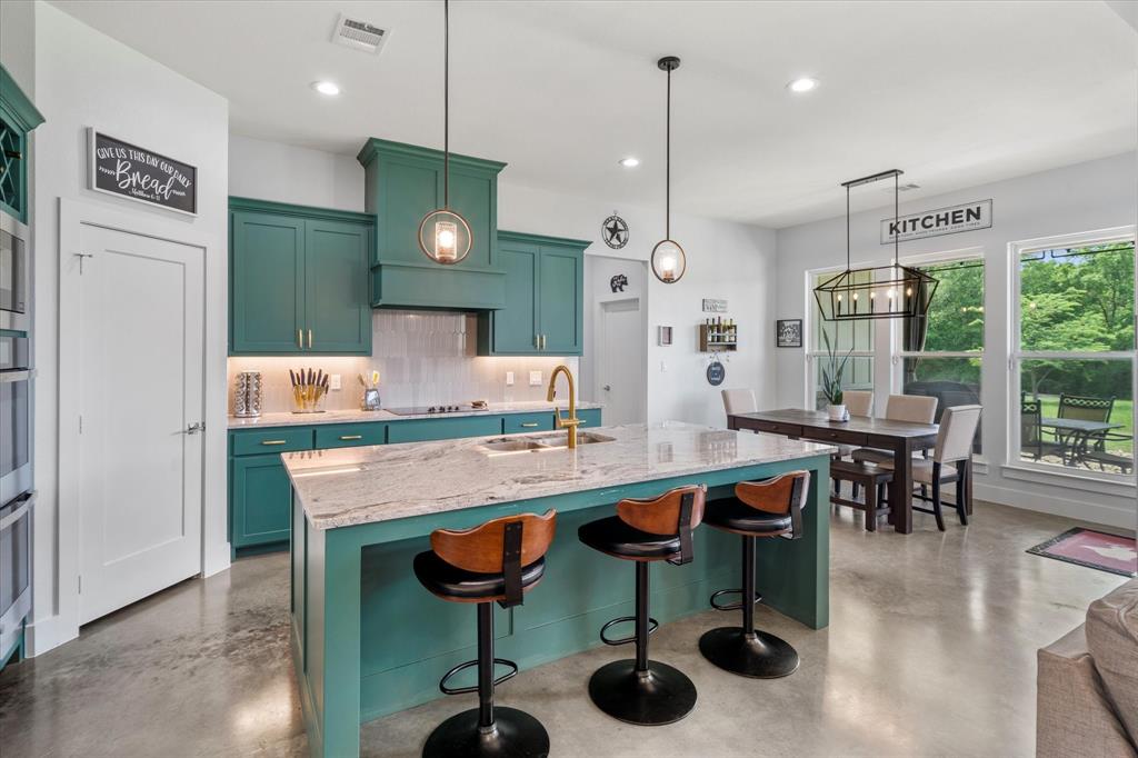 EAGLE SHORES - Residential