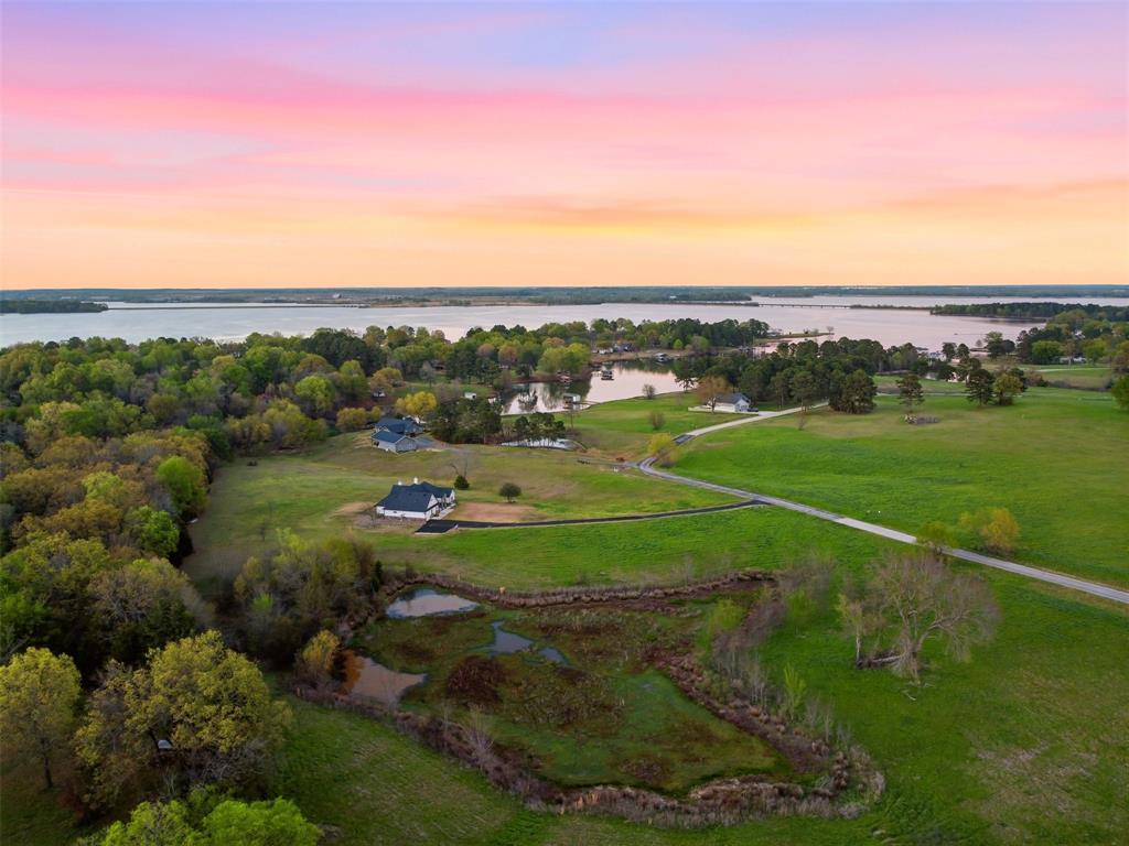 EAGLE SHORES - Residential