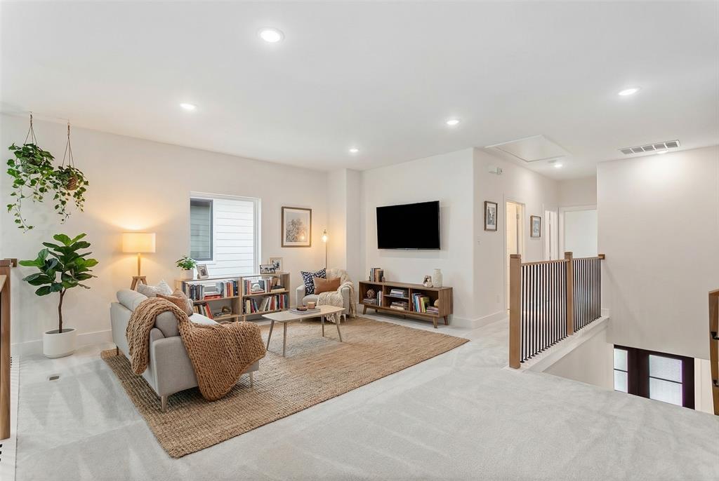 Mount Auburn - Residential