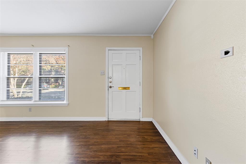 6343 Oriole Drive