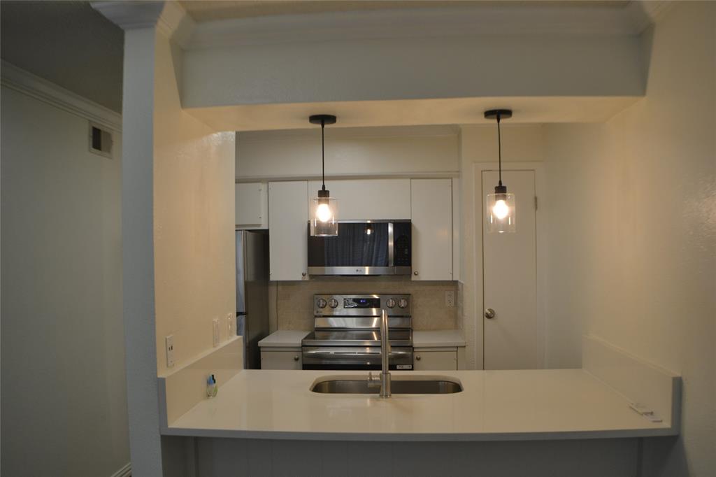 4859 Cedar Springs Road 255