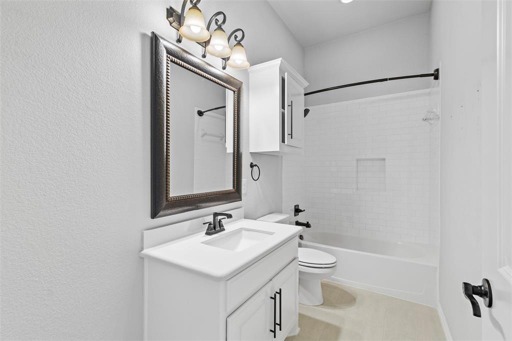 Prosper, Texas 75078, United States, 5 Bedrooms Bedrooms, ,5 BathroomsBathrooms,Residential,Pending,46041