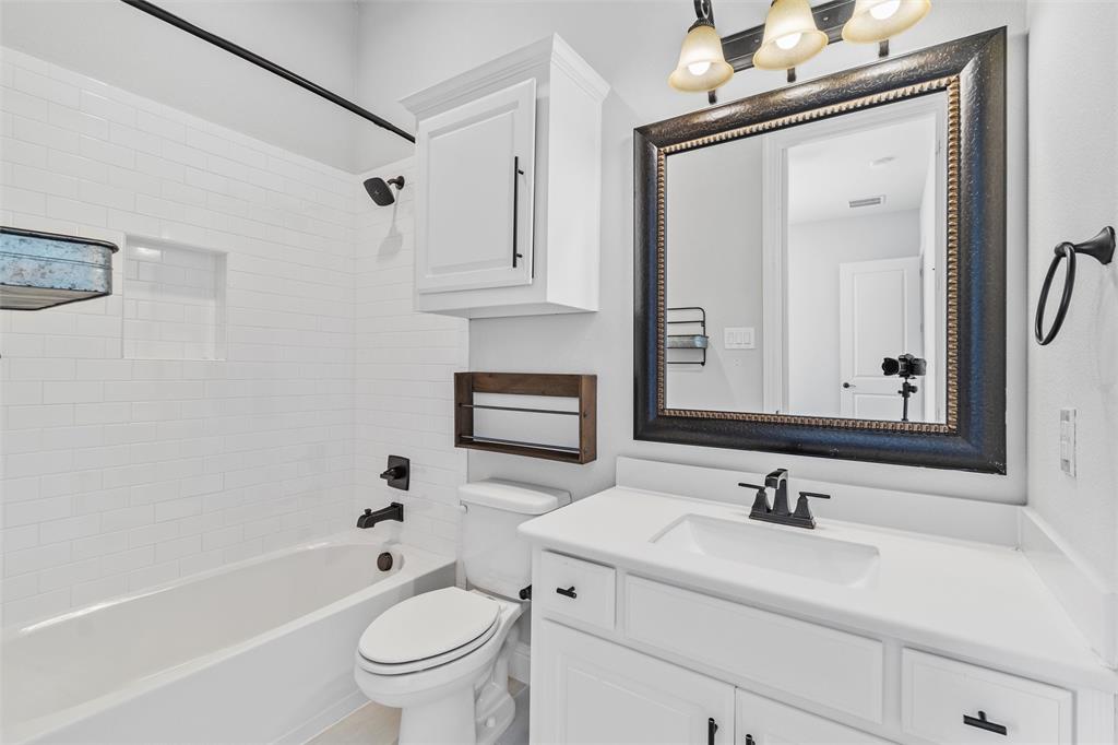 Prosper, Texas 75078, United States, 5 Bedrooms Bedrooms, ,5 BathroomsBathrooms,Residential,Pending,46041