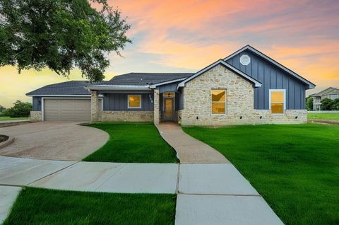 407 Charleston Park Woodway TX 76712