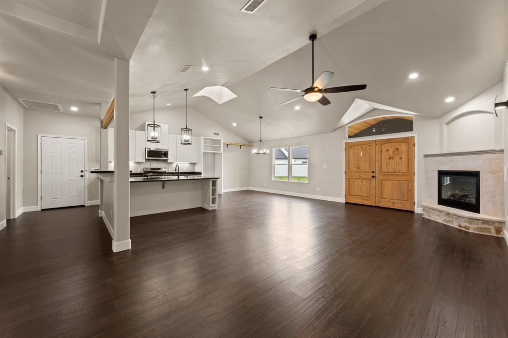 407 Charleston Park
