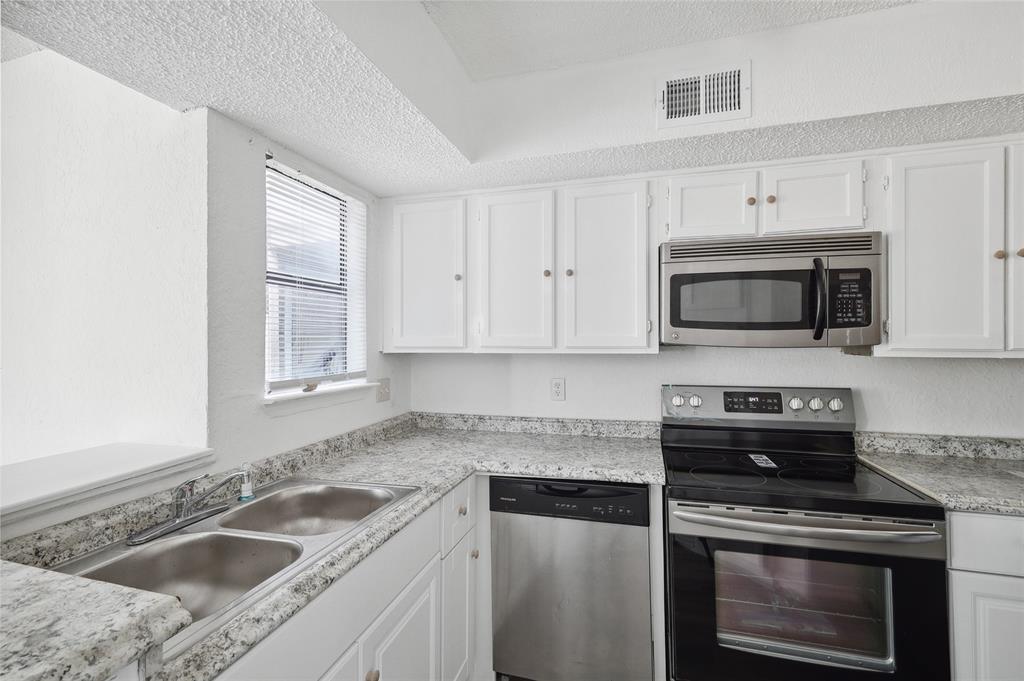 Richland Trace Condos - Residential