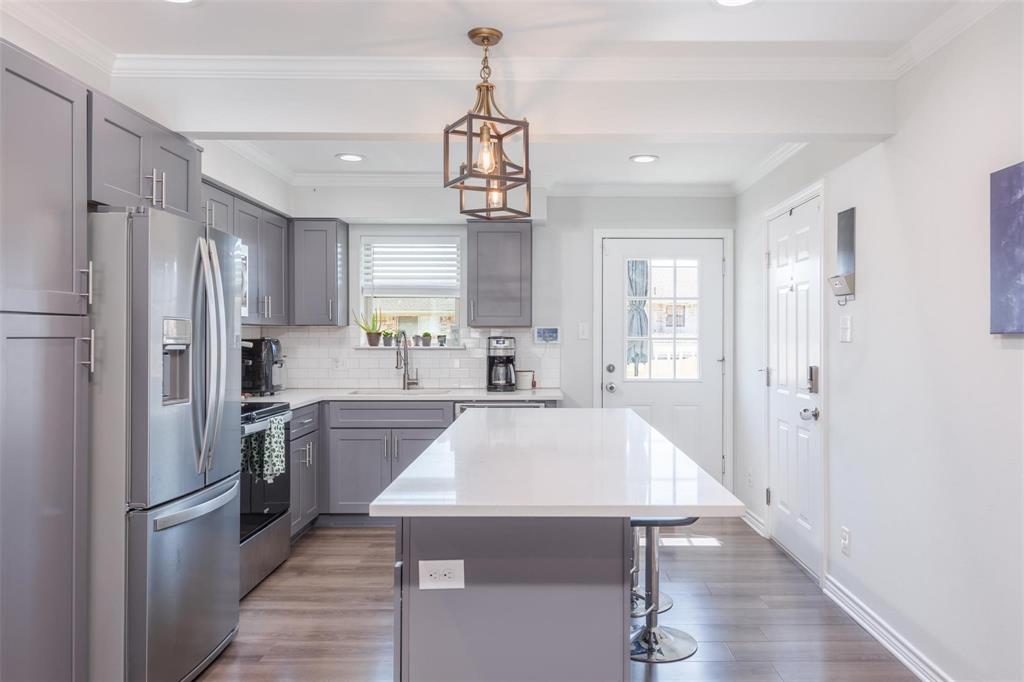 5076 Matilda Street 227