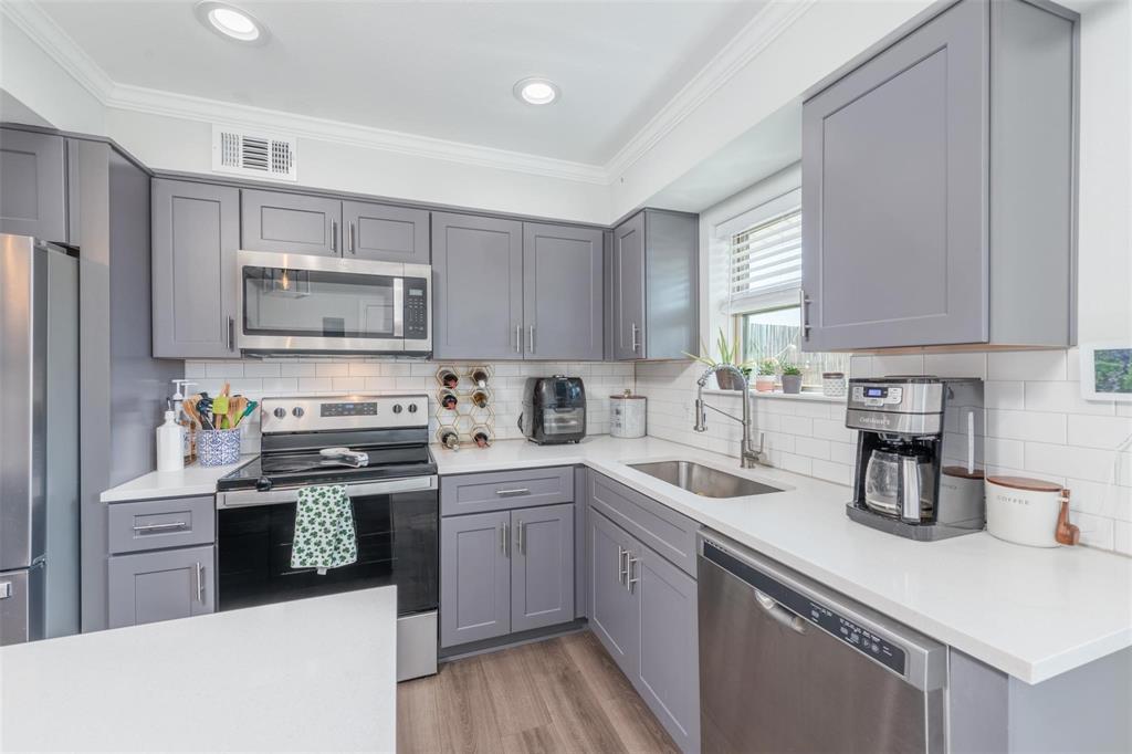 5076 Matilda Street 227