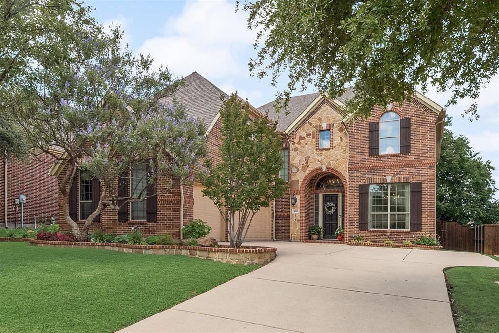 942 Redbird Lane