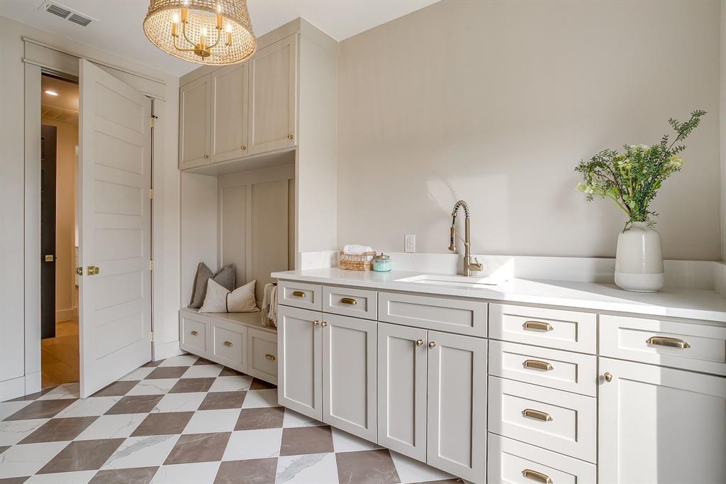 Pyramid Acres - Residential