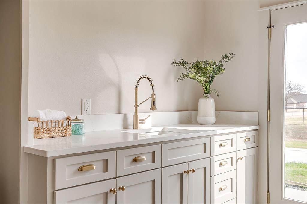 Pyramid Acres - Residential