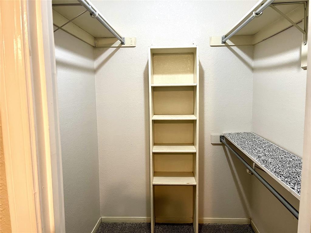 Cloisters Condo The - Residential