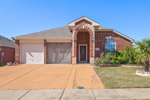 943 Furlong Drive Grand Prairie TX 75051
