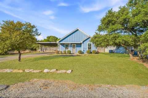 Photo of 5412 Firewood Trail, Granbury, TX 76048 (MLS # 21392111)