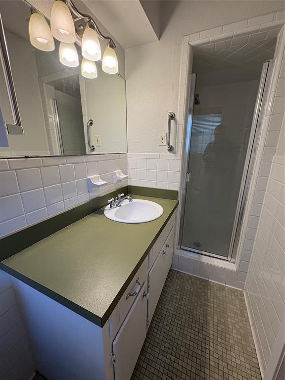 Ridgewood Park 04 - Residential Lease