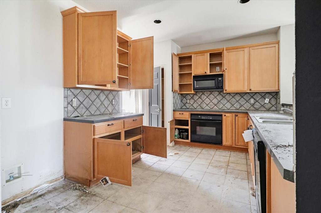 14525 Eaglemont Drive