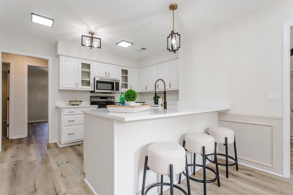818 Pebblebrook Drive