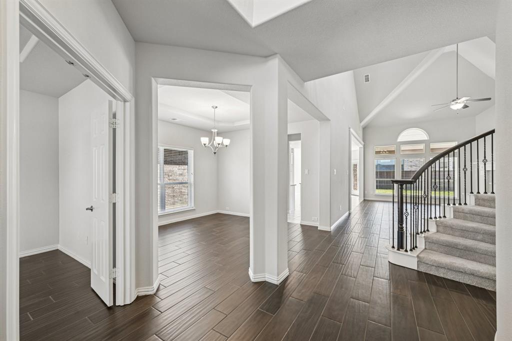 6012 Oakmere Lane