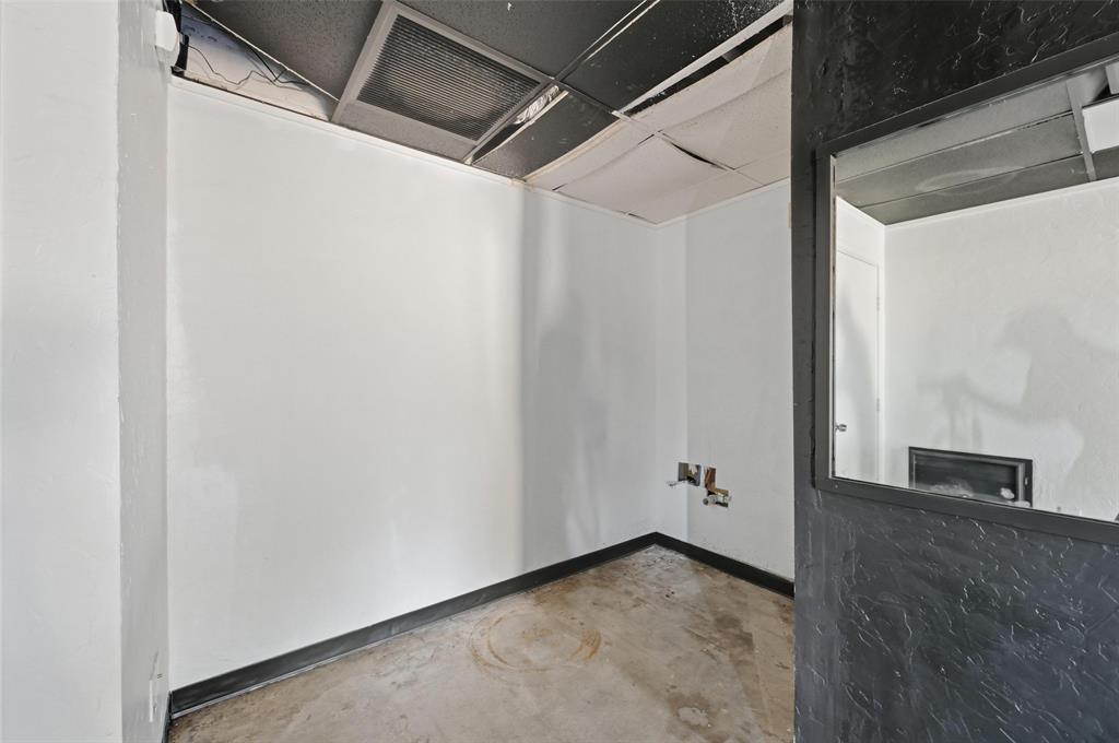 Tucker Add - Commercial Sale