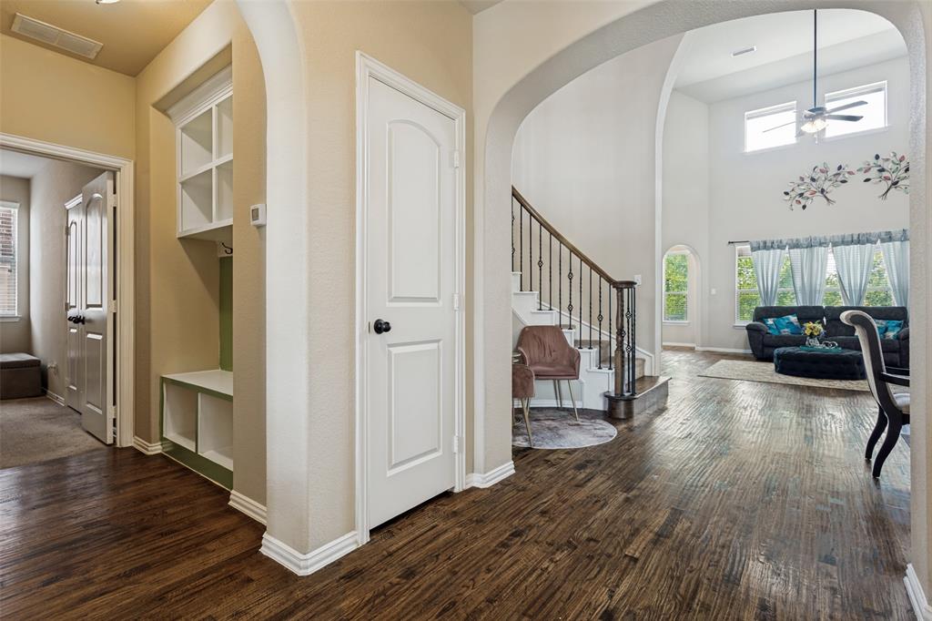 6409 Tuckers Place