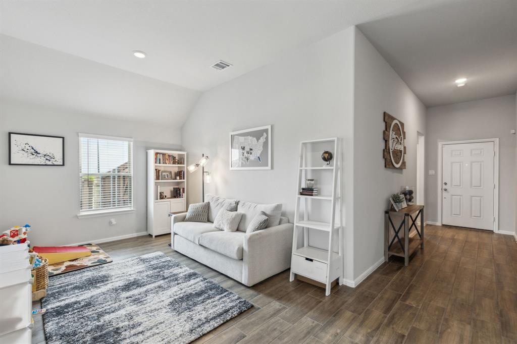 1424 Bellaire Street