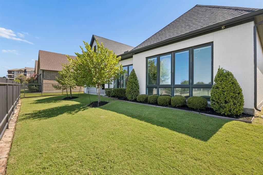 2804 Riverbrook Way