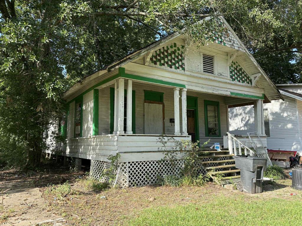 235 Vine Street