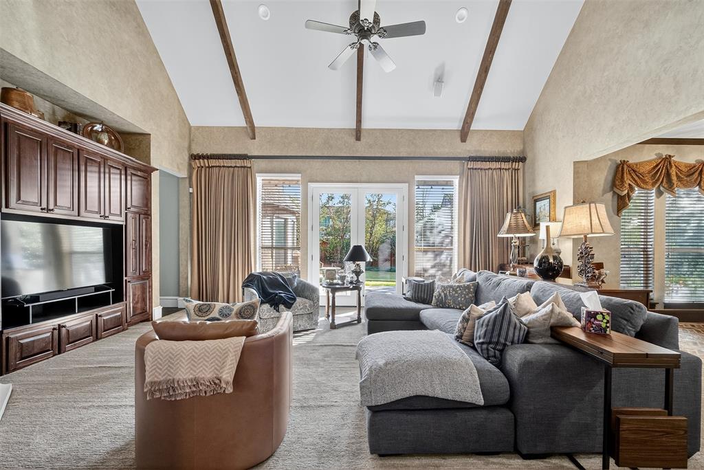 Royal Crest - Residential