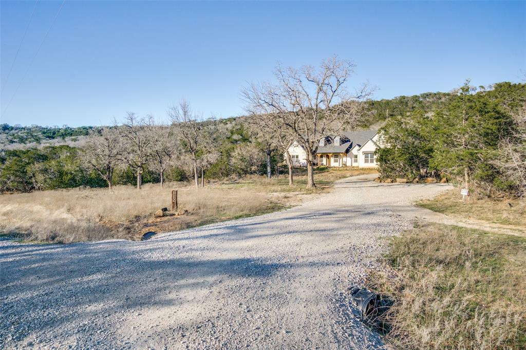 112 Wooded Acres Drive