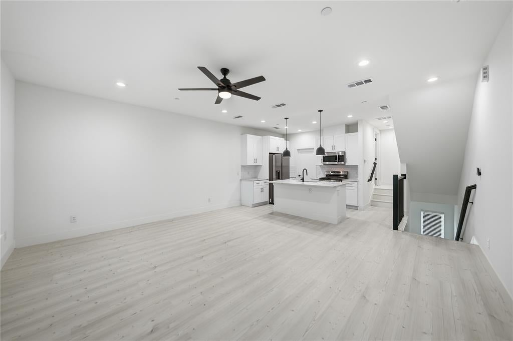 7207 Mohawk Drive 106