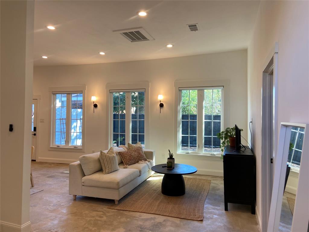 Brentwood - Residential