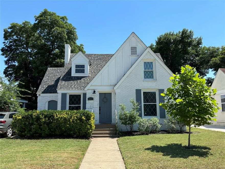 Beautifully reovated Tudor style home minutes from Deck Park, Bishop Arts, Dallas Down town and the Zoo. Completely renovated!! Updates include - New windows (2019); Replaced sewage lines (2020); New HVAC (2021); Refinished original Hard Wood Floors, New Roof, New electric Pannel, New water heater, New Fence and Siding, new paint on the Exterior of the home, and Garage conversion to a seprate Mother-In-Law Suite with one bed, one bath and Kitchen (2022); Gas Lines replaced and 1st floor bath renovated (2023). 

The Main home is leased till July for $2,800 per Month and the lease can move to the new owners. the Mother-In-Law Suite leases for $1,850 per month and is currenty on a month to month lease.

The Primary Bedroom is located on the 2nd Floor with an ensuite Bath. It has a large Kitchen with a dining room and beautiful living space.