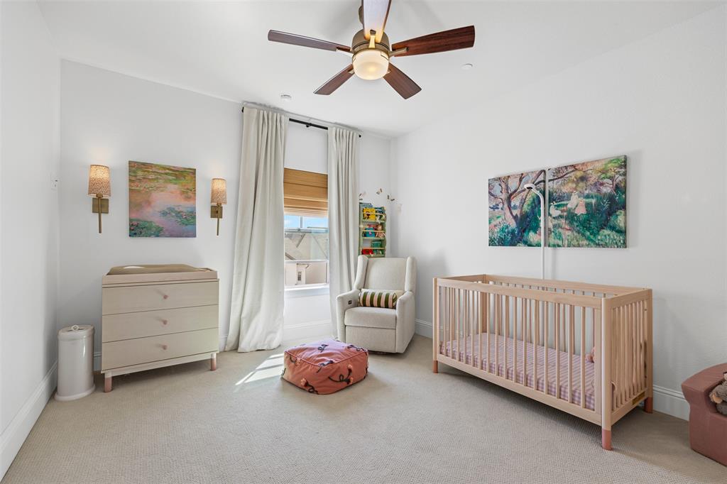 Vue Las Colinas - Residential